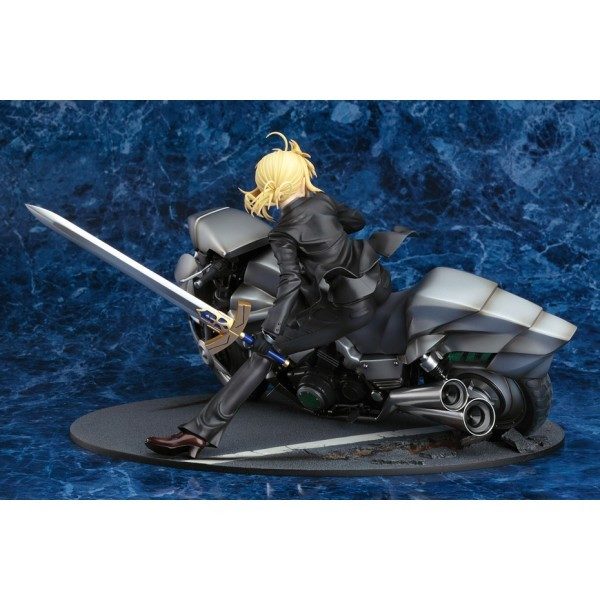 Fate/zero - Saber & Saber Motored Cuirassier | Aus-Anime